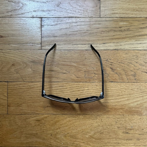 Ferragamo sunglasses - Picture 2 of 9